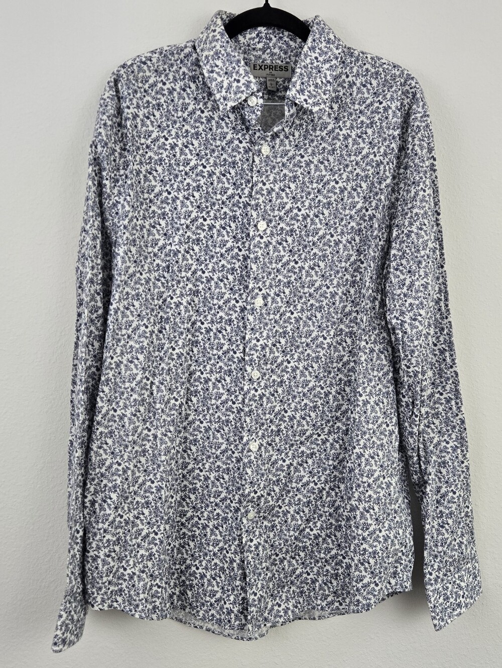 Express Fitted Blue Floral Fit Button-Front Shirt